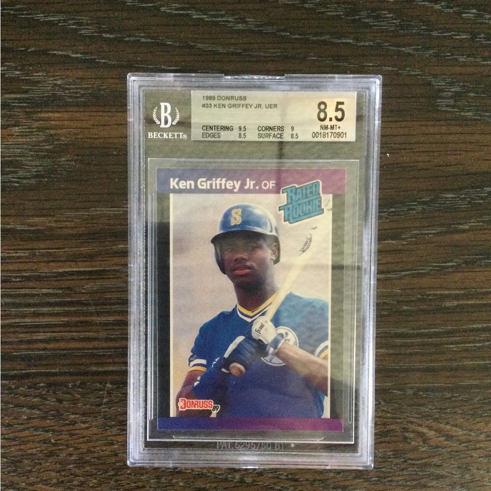 1989 Donruss Ken Griffey Jr. #33 Rated Rookie card. BGS graded 8.5